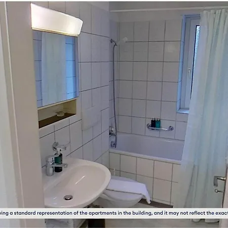 Convenient 3br With Easy Transport *